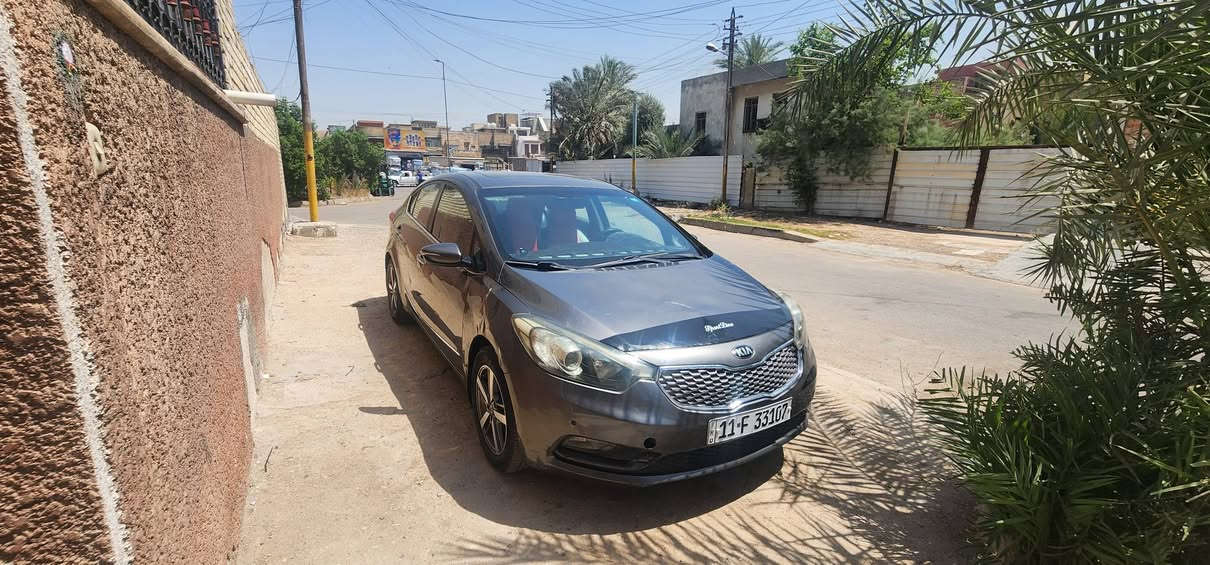 السلام عليكم سيراتو موديل ١٤ محرك ١٦٠٠ دوش فول مواصفات عدا البصمة والكشنات رقم بغداد ياسمي هزةةورقم جديد السعر ٩٨ قفل بدون صبغ بس بارد وصخات مبينة بالصورة حافةةالبنيد بدون اي دواخل والجاملغ بعدة على وضعة مبين بالصورة


**إذا كنت صاحب هذا الإعلان وتريد حذفه لأي سبب، رجاءا أرسل رسالة إلى الدعم الفني**