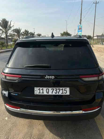 جيب كراند شيروكي لمتد هايبرد
موديل ٢٤
بدون يرباك السعر 33
***********
