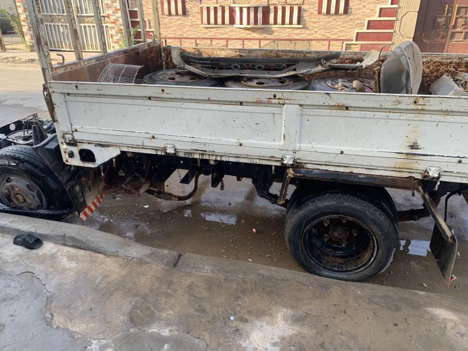 (بدون رقم)داينه بتره شاصي وبدي واكسنات كامله شاصي جداً نضيف  المكان بغداد   ***********
