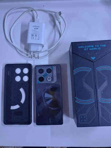 Infinix GT 20 pro
ذاكره 256 /24 🤩✨

كاميرا 108 ميگا 🔥

ببجي 120 فريم 💫

شرط ما مفتوح الجهاز 

مع شاحنة 45W والكارتون 

الجهاز مضروب ضربه صغيره مثل ما موضح بالصوره ومامأثره على الجهاز ولا امبينه 

مكاني موصل ايمن 

✨ السعر 275 ✨  وبي مجال بسيط

يرهم مراوس مع آيفون 

***********
