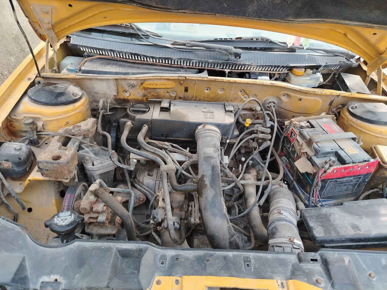 ألسلام عليكم سياره سمند موديل 11 رقم انكليزي مداور ثاني يوم كير مكينه حداديه سياره جاهزه مكان السياره وركاء سعره 30 وبيه مجال قليل ***********
