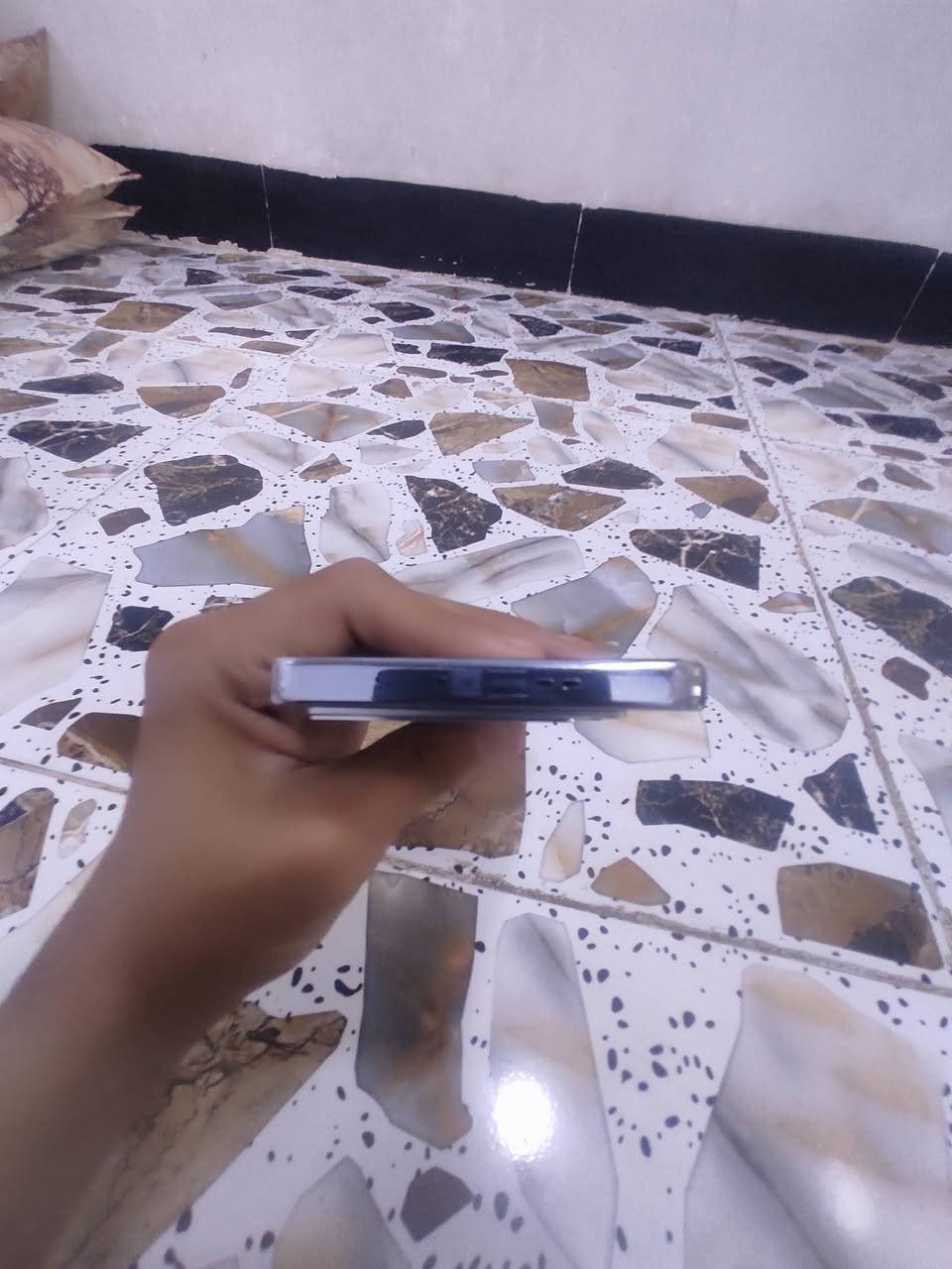 انفنكس جيتي 20 برو فايف جي 
ذاكره 256 رام 24 
ببجي 120 فريم سلس 
نضيف مامفتوح شرط 
فقط فطر بل لمس مامثر شي 
شراي ادفع سعر 
 أهل ال 200 مابيع


**إذا كنت صاحب هذا الإعلان وتريد حذفه لأي سبب، رجاءا أرسل رسالة إلى الدعم الفني**