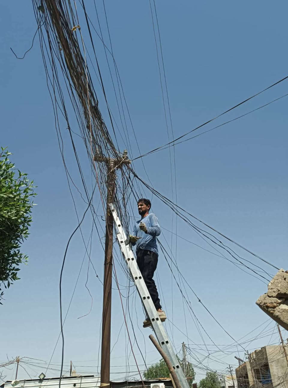 السلام عليكم من رخصت الادمن كادرنا متخصص بتنضيف وتصفيه المولدات وترتيب الوايرات بدون اي مقاابل فقط الواير المتروك واي قطع نحن مسوولين عليه ***********.  ***********
