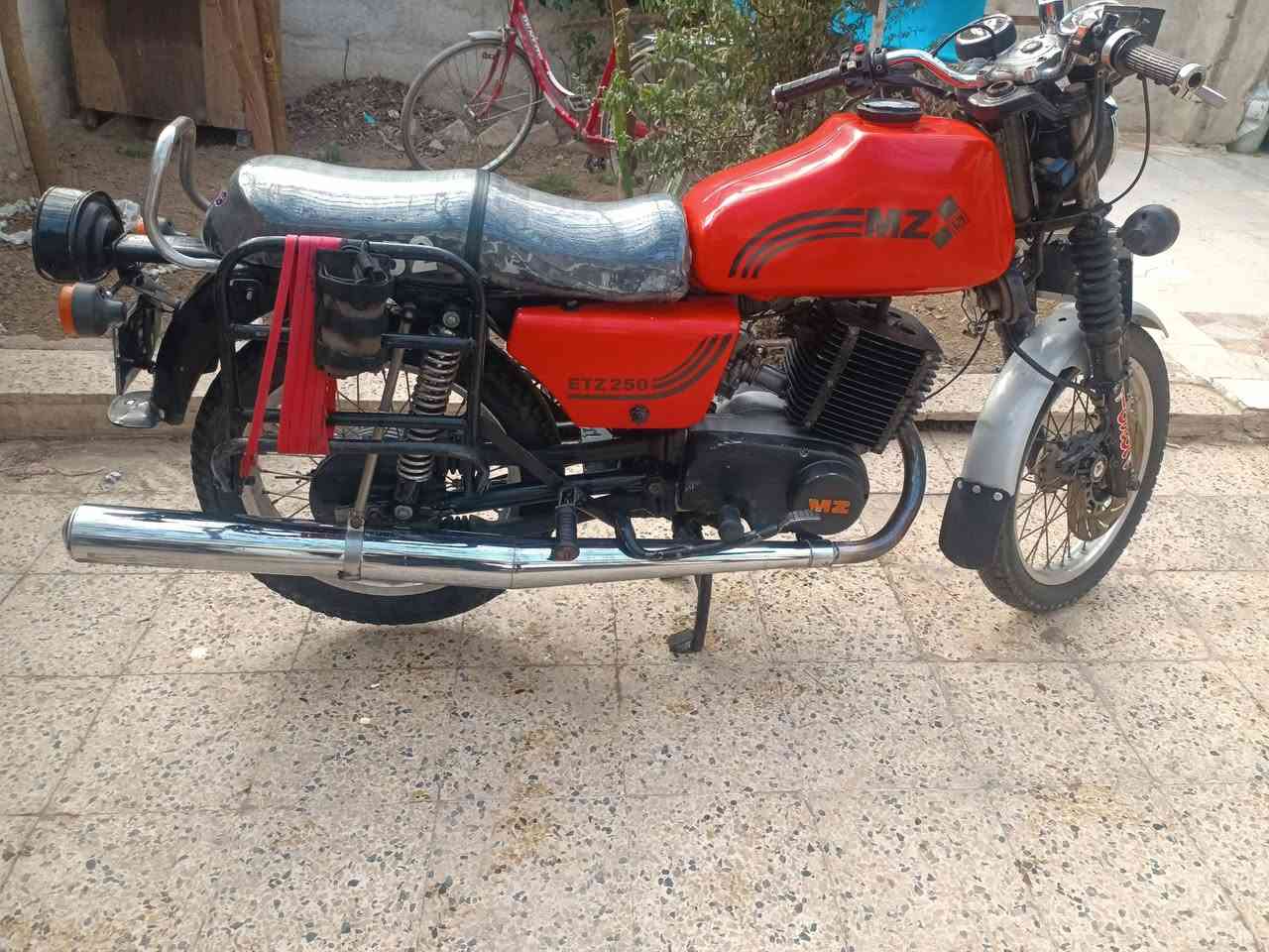 اسلام وعليكم امزت للبيع مكينه كسه 2 مابي قطره لحيم رقم وسنويه تحويل مباشر شرط من التايه للتايه سعره 850 بي مجال بصيط متوازي علا سعره شراي اتصل ***********
