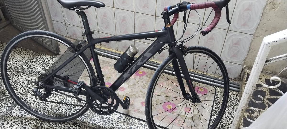 السلام عليكم اخو الجديد ليبل كامل للبيع قفل 250 وزن كيلو وشويه ***********
