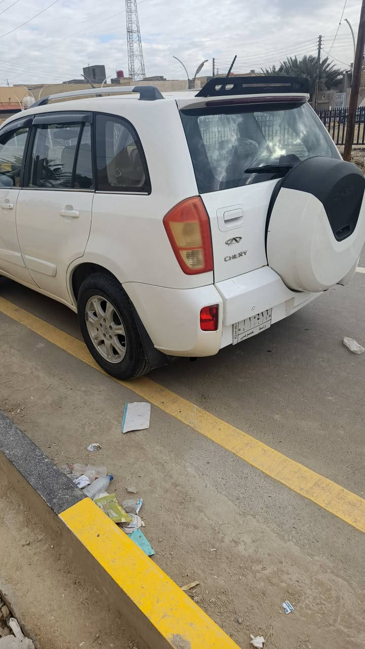 السلام عليكم شيري تيكو موديل ٢٠١٤
مكينة 2000 كير ميكانيكي
سيارة مكفولة من الضربه والتبديل
تلكيط خياسات بسيط كلش
تبريد وتدفئه فول
حداديه فول 
تخم تاير
كهربائيات كلها شغاله 
سنتر لوك الجام يصعد وي السويج
تحكم ب المري 
السيارة عنوانها ناصرية مركز مشروع وطني 
السعر 75 وبيها مجال بسيط
للتواصل ***********
