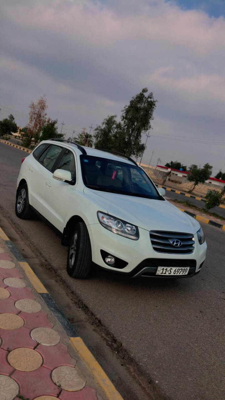 السلام عليكم للبيع فقط
سنتافي موديل2012خليجي
رقم السياره بغداد باسمي
كفاله عامه نضافه١٠٠٪؜
كير مكينه كفاله
سياره ماشيه فقط١٠٦حقيقي 
…………..
مواصفات السياره
مري شفط
ويل كروم
كشن كهرباء 
تحكم ستيرن
٧راكب
مكينه٣٥٠٠
دفع رباعي4x4
……………
السياره بدون نقص برغي كلش جديده
مكان السياره ميسان قضاء المجرالكبير
السعر(١٨٥)وبيهه مجال
……………………
للأستفسار***********
