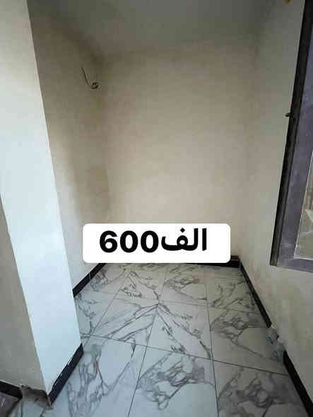 #للايجار ٥٠م في السيدية  

مميز سعر الايجار ٦٠٠ يحتوي. طابقين 

 

غرفه وصاله ومطبخ وخدمات صحية معزول عزل تام  

 الاتصال ***********متوفر وتساب
