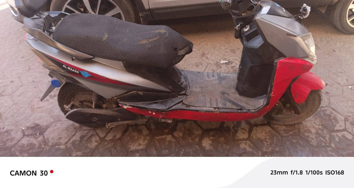 دراجه شحن للبيع بطاريات يقرن 11  نضافة الگشر 70%
السعر 450 بي مجال بسيط 
للتواصل: ***********
