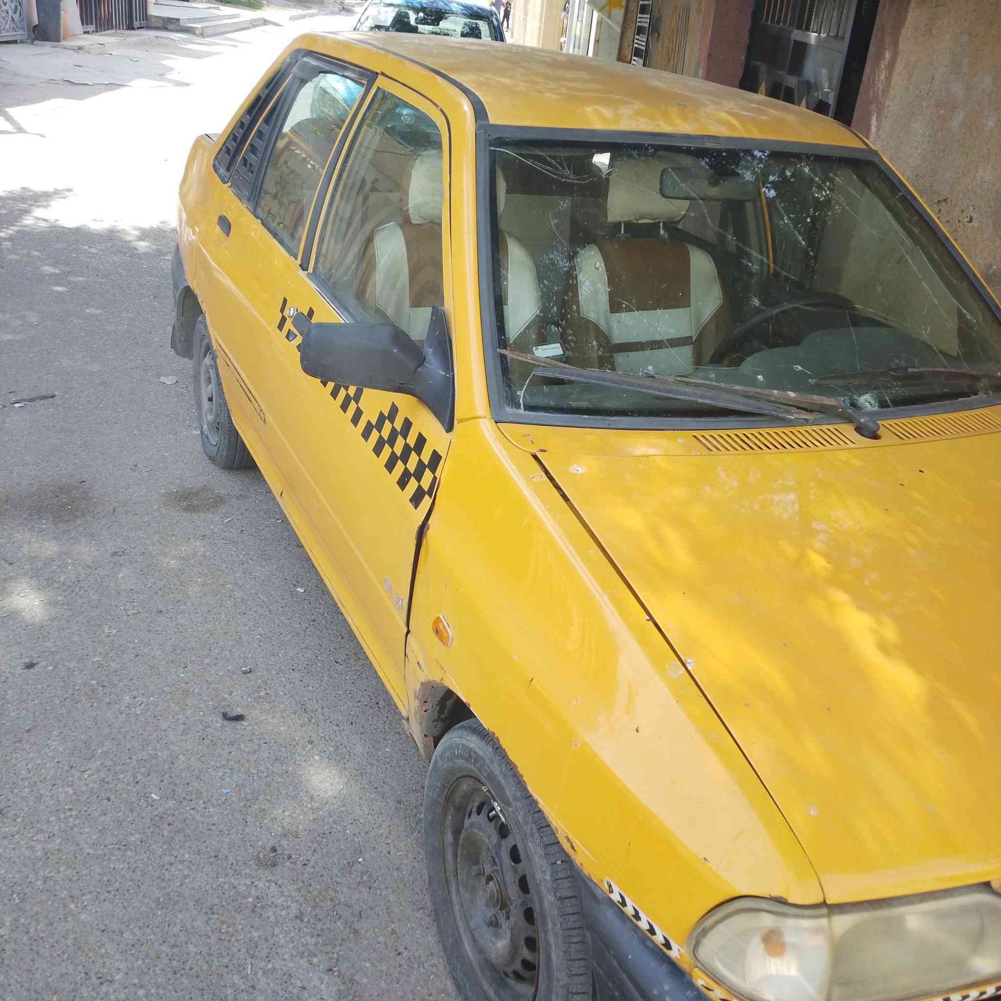 سلام عليكم سايبا للبيع مكينه وكير وصدر ويل تاير كله جديد عليه هيئه ٥٣٠ وسعرهه 13صافي  مكان السياره البياع رقم الهاتف ***********
