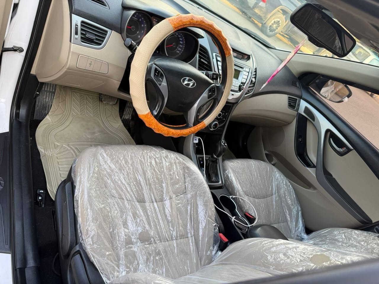 سلام عليكم سياره نوع النتره موديل 2016خليجي فول مواصفات واحد عله واحد فتحه شاشه كامره حساسات امامي خلفي تحكم ستيرن جهتين خمسه ويل كب شاير مري تحكم مري تبريد قطعتين منضومه كشاف زنون سستم سماعات دمام صوت مكينه حجم 1800كفاله كير مكينه حداديه تخم تاير تبريد تادفاه كفاله مكفوله من ضربه او تبدي او صبغ العنوان كربلاء السعر 133بيه مجال رقم الهاتف ***********تصال تحويل مباشر بسمي
