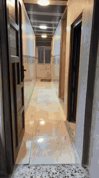 سلام عليكم 
متاح بيت.  مساحه ٤٠٠م 
مال وقف السني. 
  العنوان كراده داخل 
المساحه 400 متر.  
السعر 200 مليون
تواصلوا 
*********** وتساب
