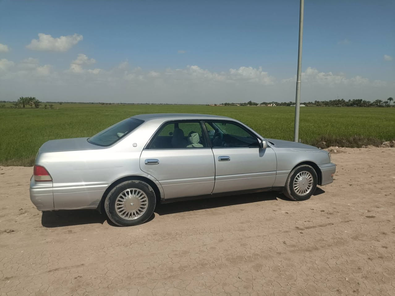 للبيع سياره راس ثور فلات مديل 1998
رقم دولي مشروع وطني  
سياره كفاله عامه من ضربه من كصه من صبغ 
من اي شي 
محرك 3000 فيش وبطل الاسود 
سياره ماعيازه برغي واحد 
سعر 110 بيه مجال 
مكاني نجف  عباسيه ***********
