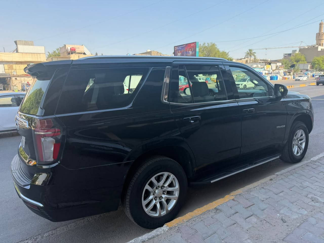 تاهو 2022 LS خليجي
مغلف ppf
ماشيه 146 الف / كم 
مكفولة والسونر مرفق 
مواصفات LS المعروفة 
رقم بغداد تحويل  مباشر 
مكان السياره الطوبجي
السعر : 398 وبيها مجال بسيط للشراي 
للأستفسار : ***********
