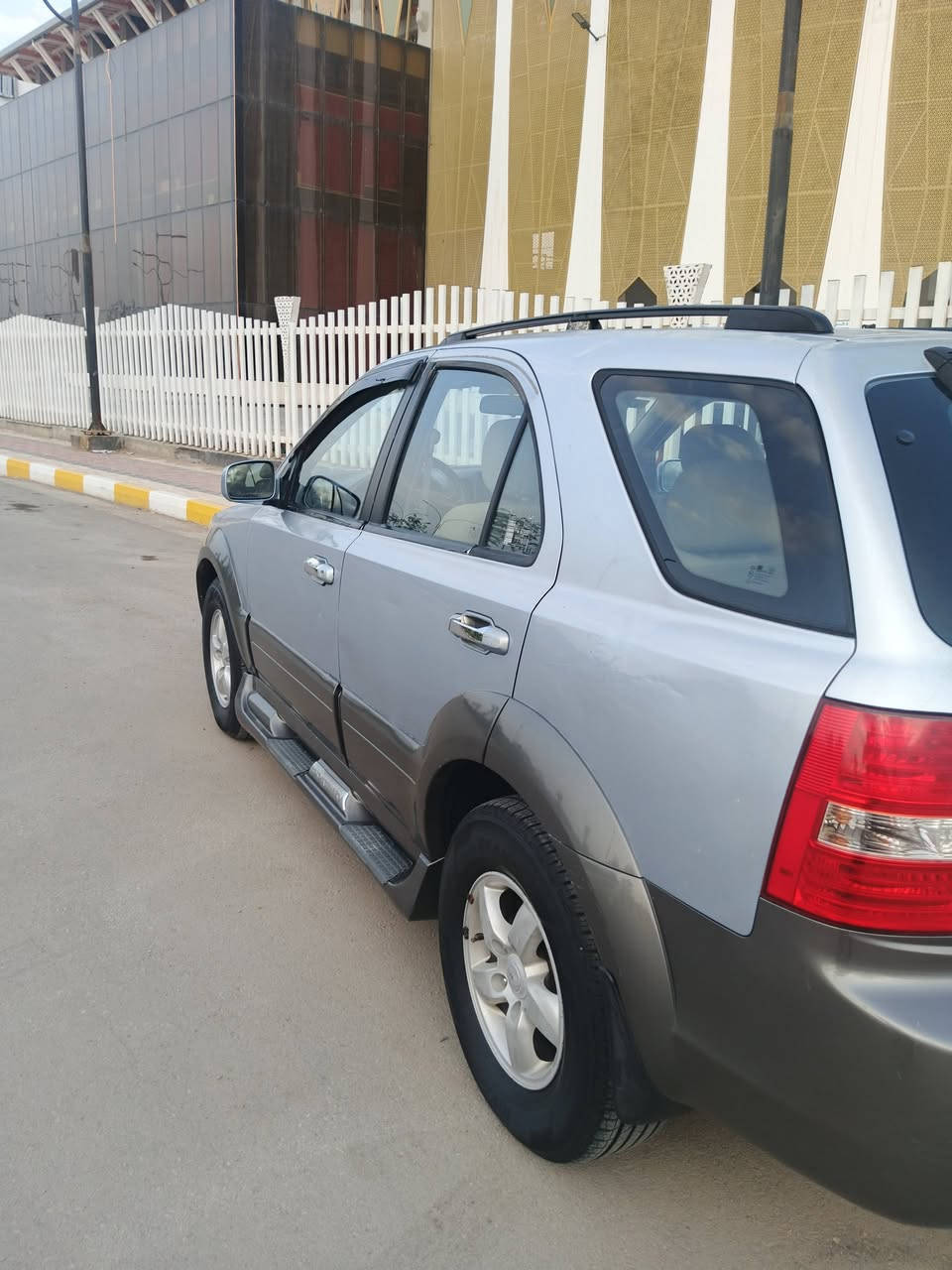 السلام عليكم كيا سورينتو للبيع
موديل 2008
كفاله عامه ضربه او تبديل او صبغ 
ماشيه 140
فور ويل 
شاشه كامره 
على وضع شركه 
مكينه 3300 مامفتوحه
تبريد حداديه 
جاهزه من كل نواحي 
سنويه 30بسمي 
رقم دولي بصره 
العنوان ناصريه مركز 
***********
