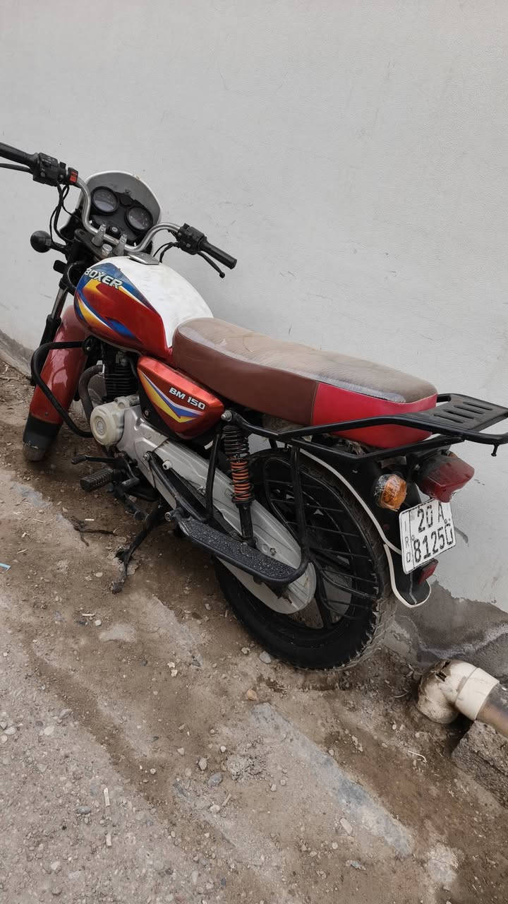 بوكسر موديل 2020 مرقم كاملة مكاني ديالى بعقوبه سعره مليون و350 تعال شغل وطلع بيك خير ودلل دراجه خير من الله ***********
