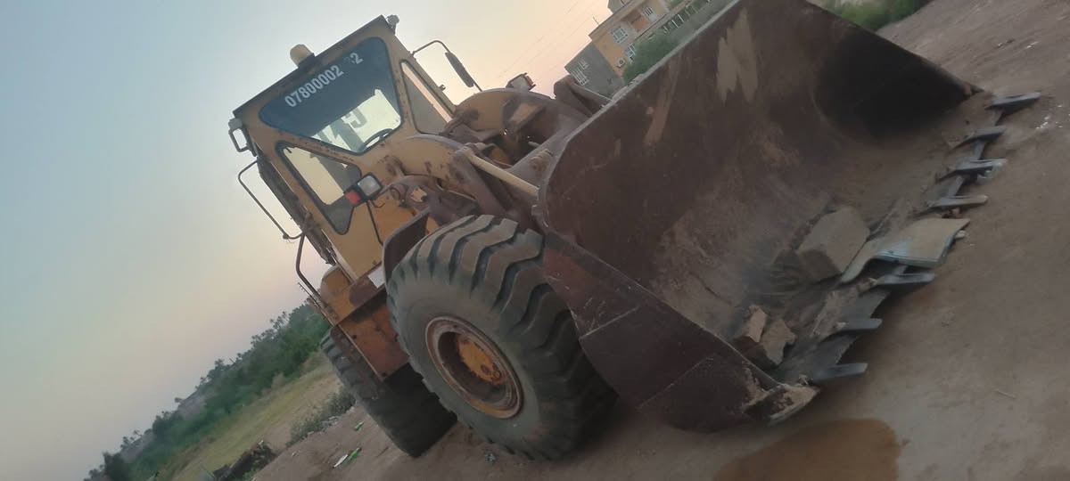 السلام عليكم
للبيع شفل كتر
موديل 79
 حجم 566
محرك كير شرط
محرك 6 سرندر
كير راجز ستيرن متحرك 
اكسلات شرط 
تايرات الماميات شادهن جدد
تايرات الخلفي نص عمر واحد بنجر 
مضخه كونترول جدد 
رقم ذي قار ألماني 
الاستفسار ***********
مكان ديالى الخالص 
السعر 90 ورقه
