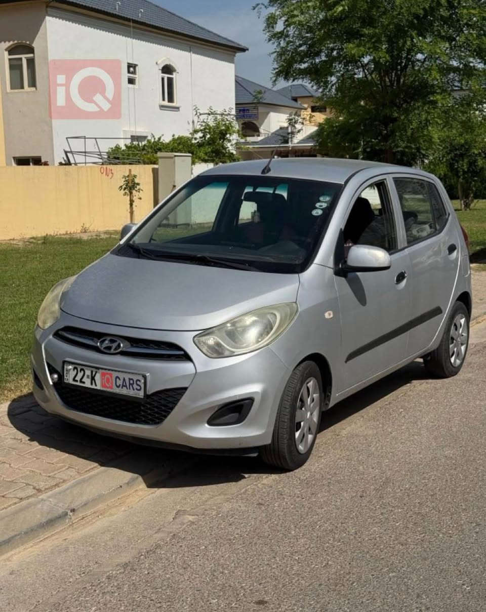 هيونداي i10 موديل 2011 محرك 4 سلندر 1100  ماشية 220 الف 
- گير عادي 
- تبريد وتدفئة شغال 100%
- شاشة أندرويد 
- كاميرا خلفية
- الضرر موضح في الصور
- رقم اربيل جديد
- تحويل مباشر
- الغرامات تخصم من السعر
- فحص سونر كامل موجود 
- السعر : 60 ورقة 
مكان السيارة اربيل 
يرجى التواصل على الواتساب :
*********** أربيل, العراق
