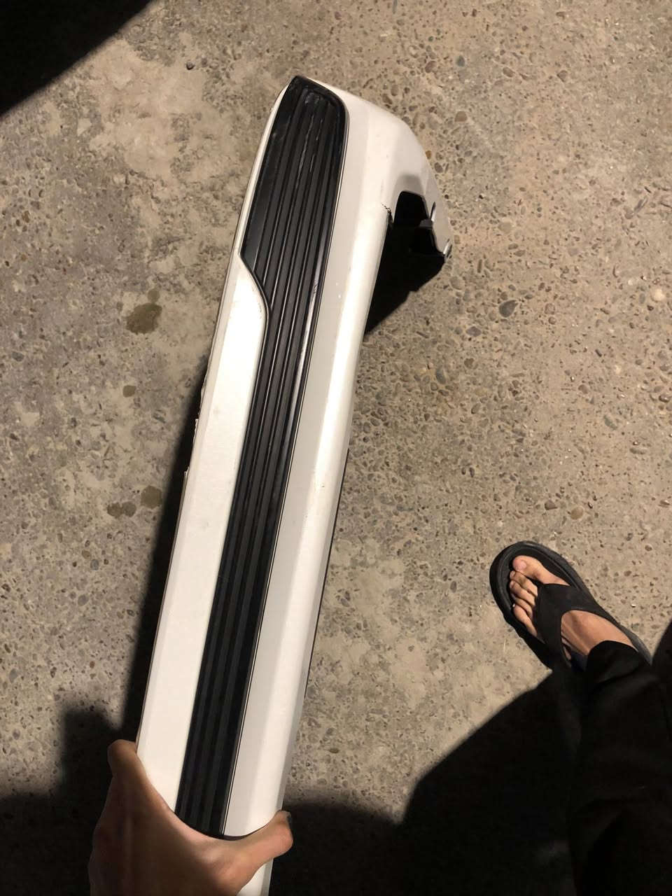 السلام عليكم لحية لاندكروز 2021 اصليه ترهم من 2016 ل2021 نظيفه مكاني بغداد مدينة الصدر السعر 60 الف توصيل داخل بغداد موجود بكروه ***********
