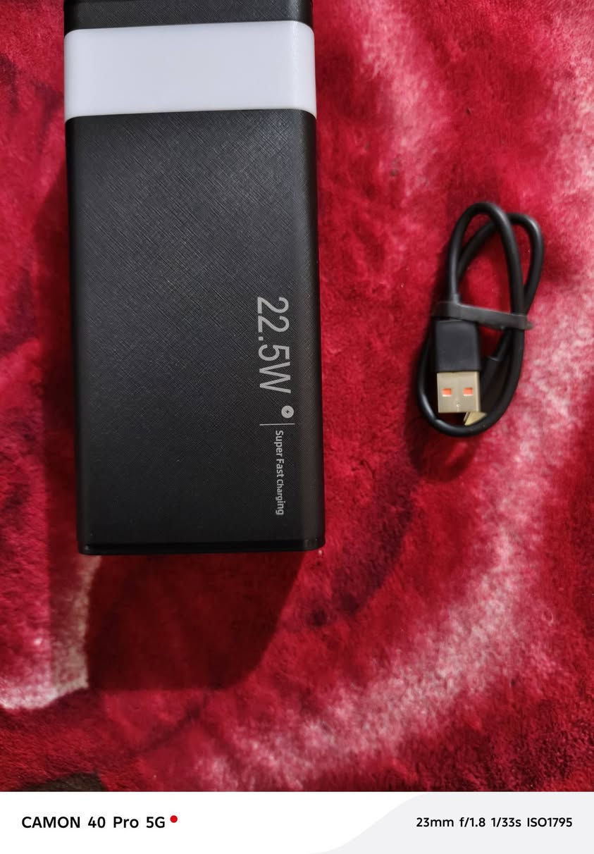 باور بنك أصلي من شركة TUGII
يدعم الشحن السريع يحتوي على منافذ تايبسي و USB السعه 30.000 ألف وزن ثقيل جدا متوفر توصيل لجميع انحاء العراق


**إذا كنت صاحب هذا الإعلان وتريد حذفه لأي سبب، رجاءا أرسل رسالة إلى الدعم الفني**