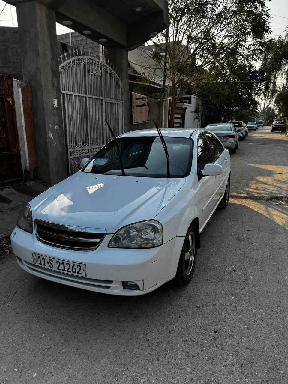 موديل ١٢ رقم بغداد
سياره جديده وجاهزه وضع شركه كير محرك تبريد كفاله عامه شاشه كبيره اندرويد كامره خلفيه دواره
 تخم تاير دوشمه
 سياره ناعمه
ماشيه 170كم
سنويه وهزه جديده
 جاملغ خلفي شبر صبغ والجاملغ الامامي صبغ
والباقي كفاله عامه
سعرها ٨٧ سياره ماتحتاج ربع دينار مصرف جاهزه
مكان السياره مجمع بسمايه
***********
