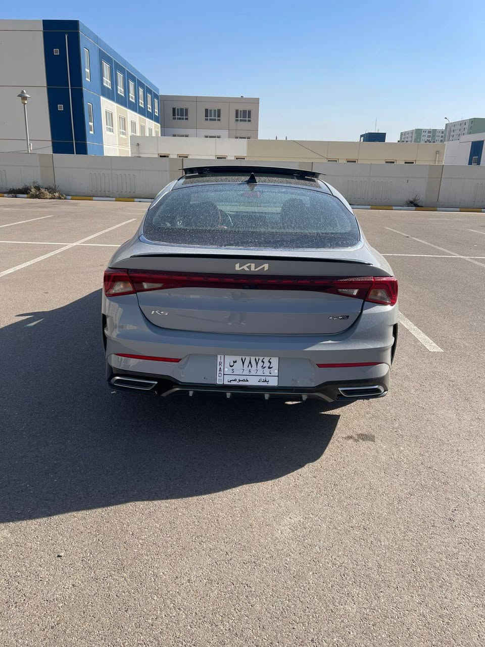 كيا K5 فول مواصفات – GT Line (أعلى فئة)
📆 موديل 2022
🎨 لون اسمنتي
📍 رقم بغداد
⚙️ محرك 1600 تيربو
السيارة نظيفة،
بيها 3 قطع صبغ فقط
حادثهه من امريكيه بس بنيد وقبق جنطه طلع مبدل وجاملق خلفي مصبوغ بدون حادث
وبيهه سونار 
فول مواصفات، GT Line، أعلى
 فئة.
السعر 175 وبيهه مجال بصيط 
📍 المكان: واسط – الصويرة قرب المعهد التقني
📞 الرقم: ***********
