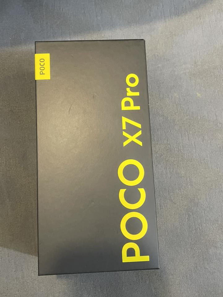 📱 للبيع POCO X7 Pro

اللون: أسود

الذاكرة: 12GB RAM

التخزين: 512GB

شاشة AMOLED 120Hz بدقة 1.5K

معالج Dimensity 8400-Ultra القوي للألعاب والاستخدام الثقيل

بطارية 6000mAh وشحن سريع 90W

كاميرا 50MP مع مثبت بصري

مقاوم للماء والغبار IP68

الجهاز نظيف جداً وخالٍ من المشاكل، أداء ممتاز وسرعة عالية، مناسب للألعاب والتصوير والاستخدام اليومي.

📞 للاستفسار *********** السعر: (425).
