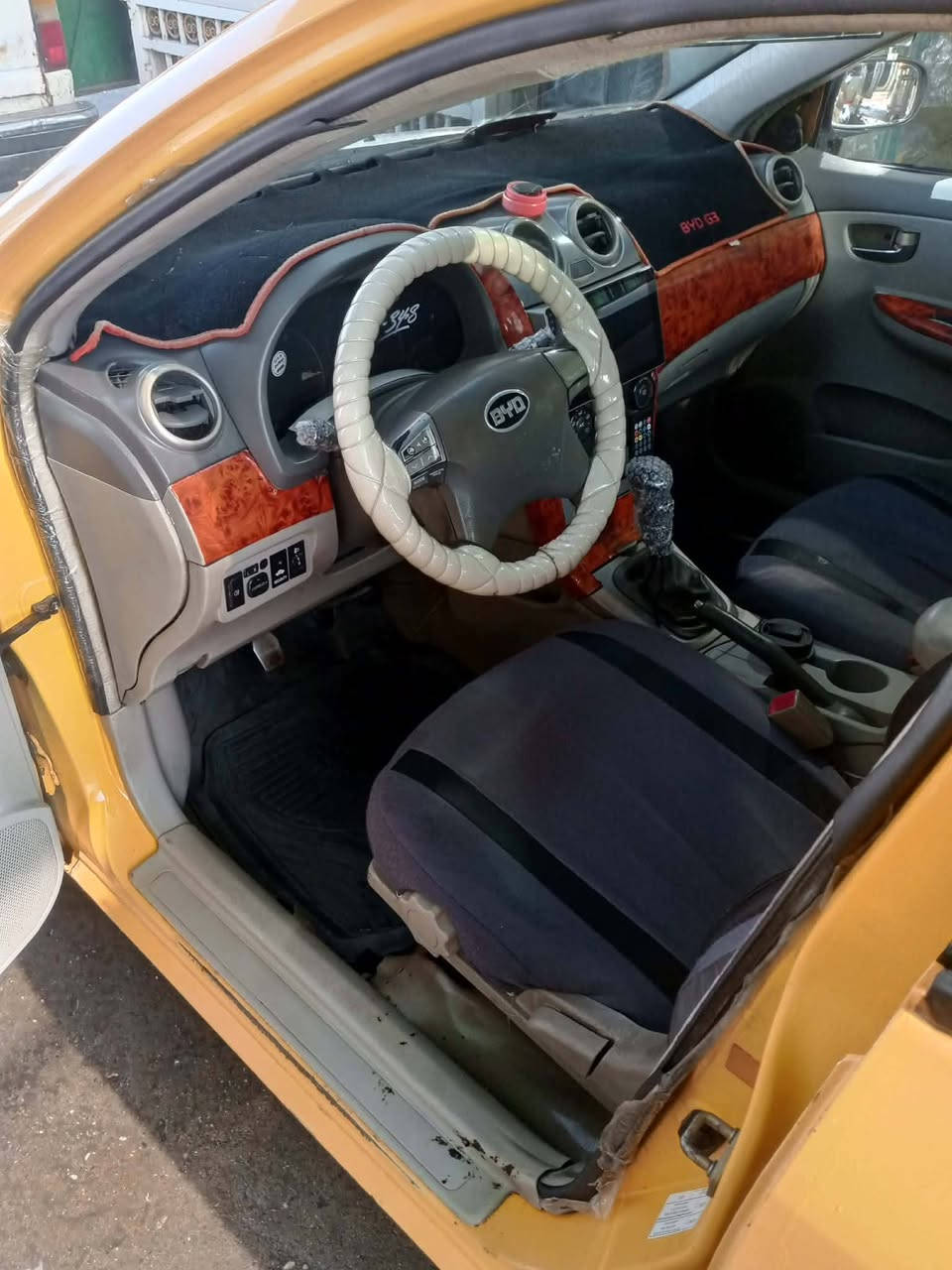 السلام عليكم للبيع بي ويدي موديل 13 بصمه كابون بيها شرط الوكاله و تحويل شرعي ب موصل بيع مستعجل سنويه 2023 كير شرط محرك بي رخاوه 

السعر 40 بيها مجال الطبيب 

*********** اتصل اني مكلف بلنشر
