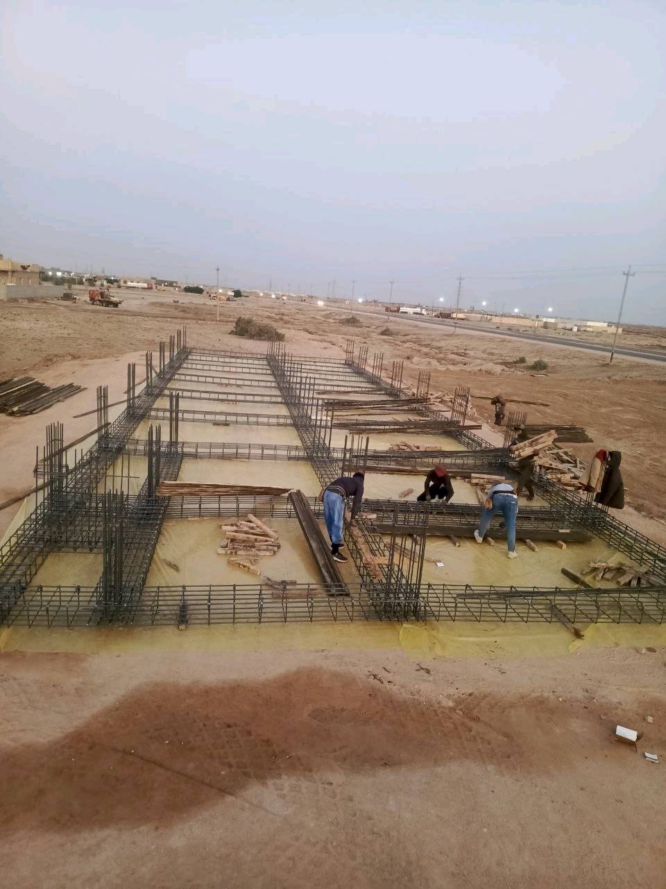 نجار حداد قالب نعمل داخل وخارج تسليم هندسي وسرعة انجاز *********** 
