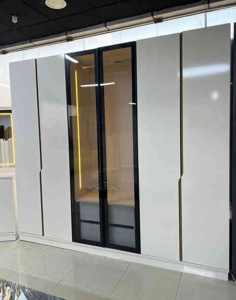 أقوى عروضات لمده محدوده  غرفة نوم تركيه
قياسات 
كنتور عرض 240 ارتفاع 220 سم
كنتور داخله ليت/ليد أصلي تركي 
ميستولايت ليد وحجم وكبير
راس سرير علي داخل الكومدين ليد اصلي تركيه
مع شد ونقل مجاناً سعره 745 ألف
عنوان كركوك سايدين بنجا علي قرب الملعب الأولمبي 
***********
***********
***********
ولدينا جمله ومفرد
