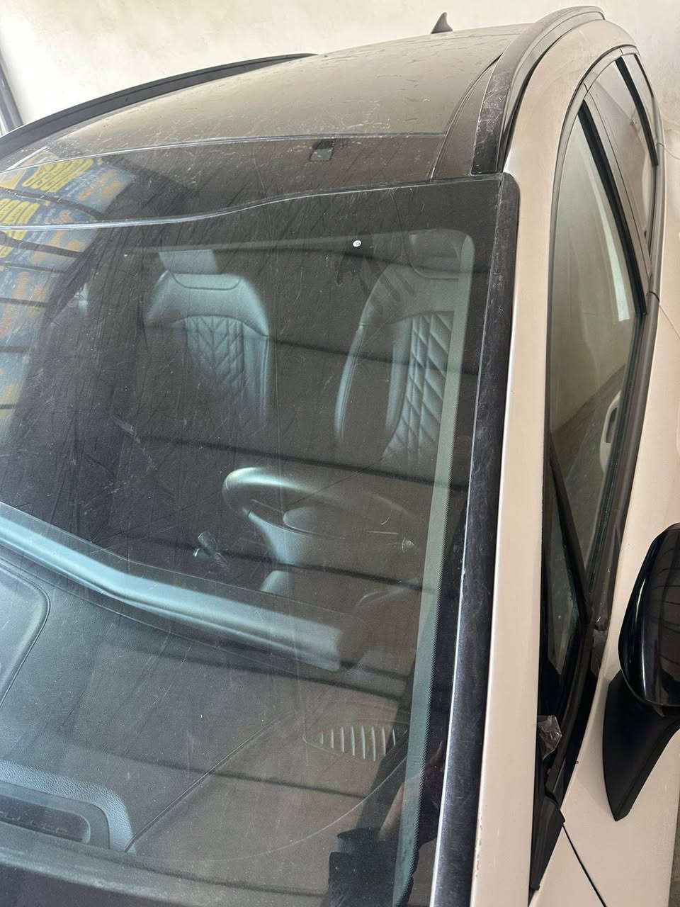 السلام عليكم سياره موديل 23 سبورتج وارد امريكي بيها قطع صبغ معروضه 180 بيها مجال للشراي ***********
