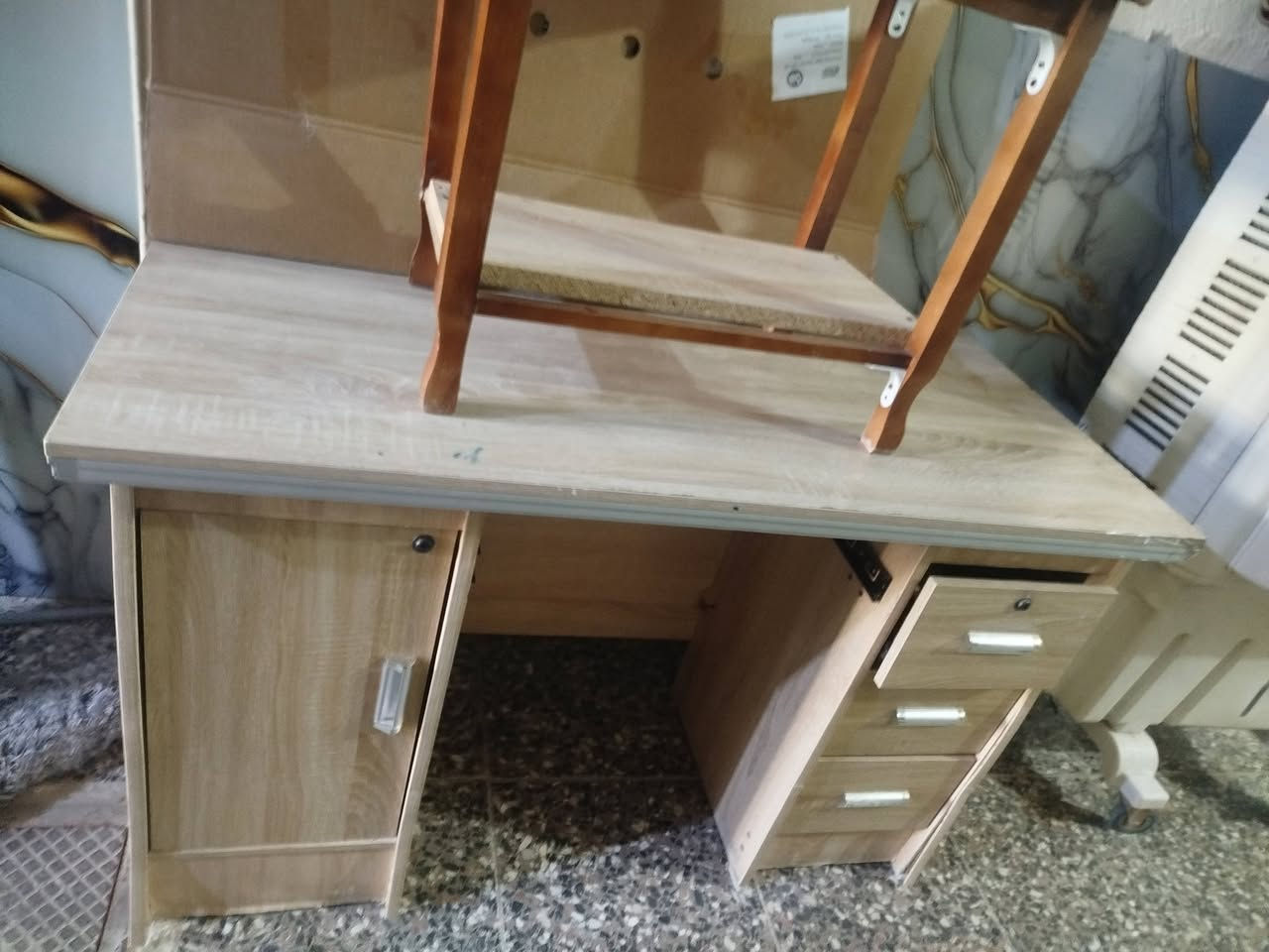 رفوف وميز مكتبي وكرسي السعر 250


**إذا كنت صاحب هذا الإعلان وتريد حذفه لأي سبب، رجاءا أرسل رسالة إلى الدعم الفني**