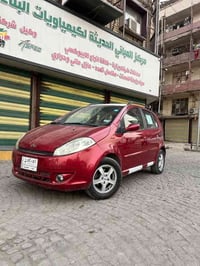 شلونهم الغوالي 😊  الاحمر الجميل  شيري A1  2013💯  السيارة بيها صبغ على ...