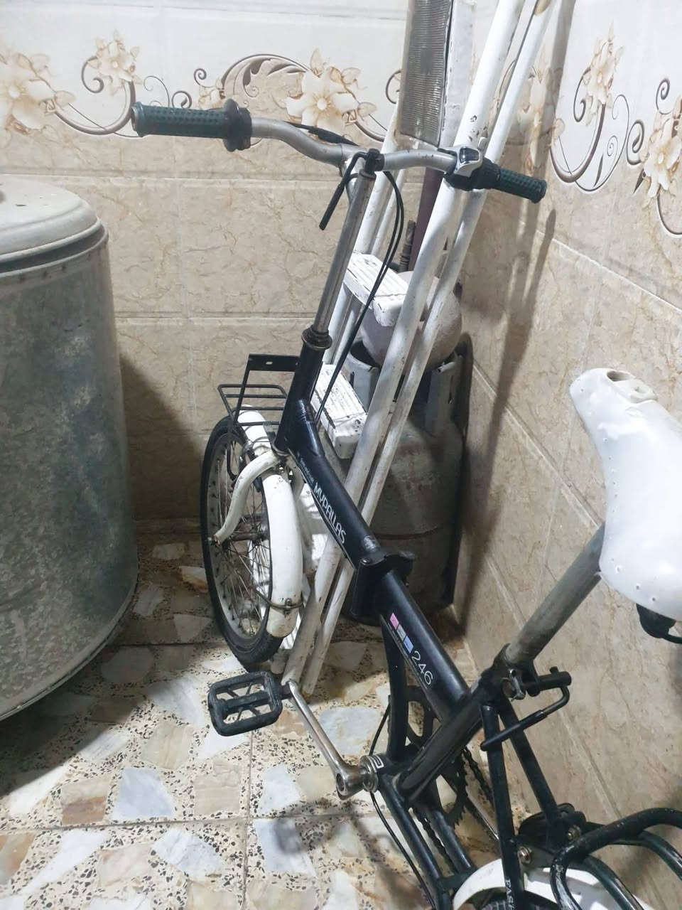 السلام عليكم للبيع بايسكل جديد شراي خاص سعر 35. ***********
