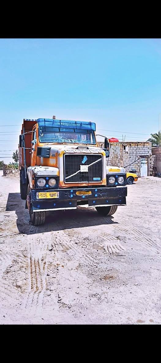 السلام عليكم سياره فالفو 82 للبيع للاستفسار الاتصال ***********
