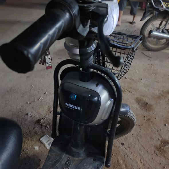 عندي درجة شحن للبيع سعر 350تواصل على رقم ***********
