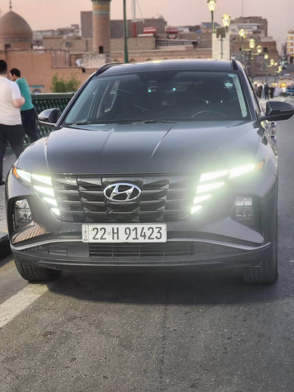 HYUNDAI TUCSON 2022
هيونداي توسان 
فول VIP
لون نفطي 
رقم اربيل
  
محرك 2500
الموديل2022
           
         =مواصفات👇👇

فتحه بانوراما 
شاشه كبيره نفكيشن
بصمه
رادار امامي + خلفي + جانبي
قياديه ذاتيه
توقف ذاتي
مانع تصادم
تحديد مسار
نقاط عمياء
كامره خلفيه
كراسي  جلد 
كرسي كهرباء 
كراسي تدفئه
مثبت سرعه
تحكم ستيرن
نظام قياده ذاتيه
تشغيل عن بعد 
هاند بريك كهربائي
اوتو هولد
باب خلفي صندوك كهرباء
اضويه اماميه زنون LED
كشافات ضبابي LED
اضويه خلفيه LED
نظام GPS خرائط
3 انظمة قياده 
NORMAL/ECO/SPORT
بلوتوث 
مدخل USB + AUX
عداد الماسفه 140 الف كيلو  قابل للزياده
حادث قبق جنطة 
بدون دواخل ايرباكات سليمه
صور الحادث موجوده 
*********** غير متواجد عله الفيس 
مكان السياره بغداد شارع حيفا
