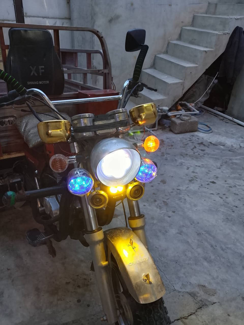 ستوته لبيع موديل 2018ستوته جاهزا فحل عالي قلاب محراك 2025 ركبه شراط كهربائيات كله شراط السعر 1150او بي مجال قليل الشراي يخابر ***********مكاني كركوك
