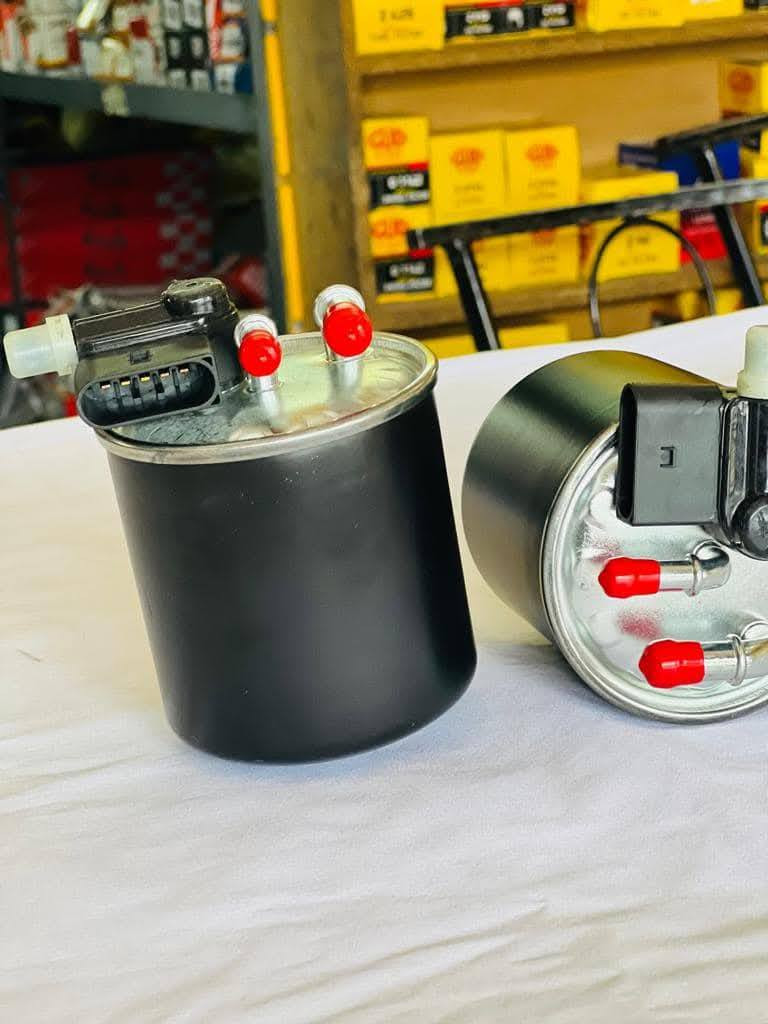 متوافق مع سيارات الركاب من مرسيدس-بنز، مثل فئات A، B، C، E، و GL.


**إذا كنت صاحب هذا الإعلان وتريد حذفه لأي سبب، رجاءا أرسل رسالة إلى الدعم الفني**