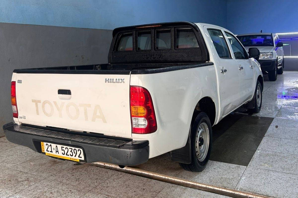 تۆیۆتا هایلۆکس 2010  نموونە 
بێ بۆیاغ و لێدران 
تەقەو رەقە بەشەرت چرکی تێدانیە
سەنەوی تا 2029 بەناو خۆمە
هیچ مەسرەفێکی تێدانیە 
سەیارەکە زۆر جاهیزە 

سـعـر : لە کۆمێنت داوابکە ڕاستەوخۆ بۆت دێت 📥 

گێر و مەکینەو ئەکسل بەشەرت 
هیچ کێشەیەکی تێدا نییە 

ژمارە مۆبایل و ڤایبەر و واتسئەپ  
***********
