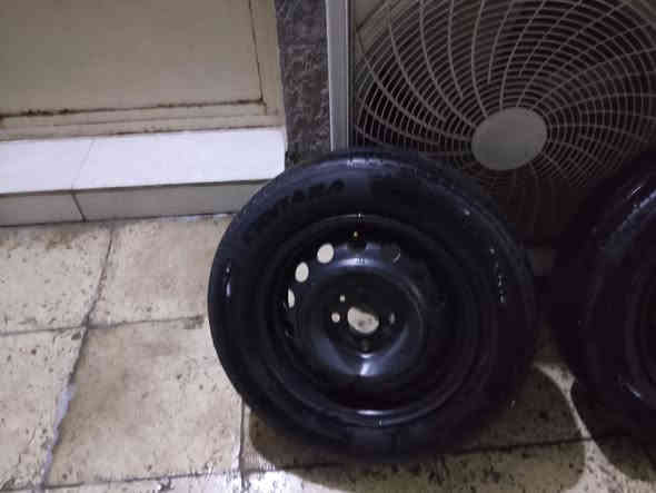 اسلام عليكم وياله حجم 14 تخم تاير نضاف للبيع 125 وبي مجال خابر وبل خدمه *********** مكان بغداد تقاطع درويش حي التراث
