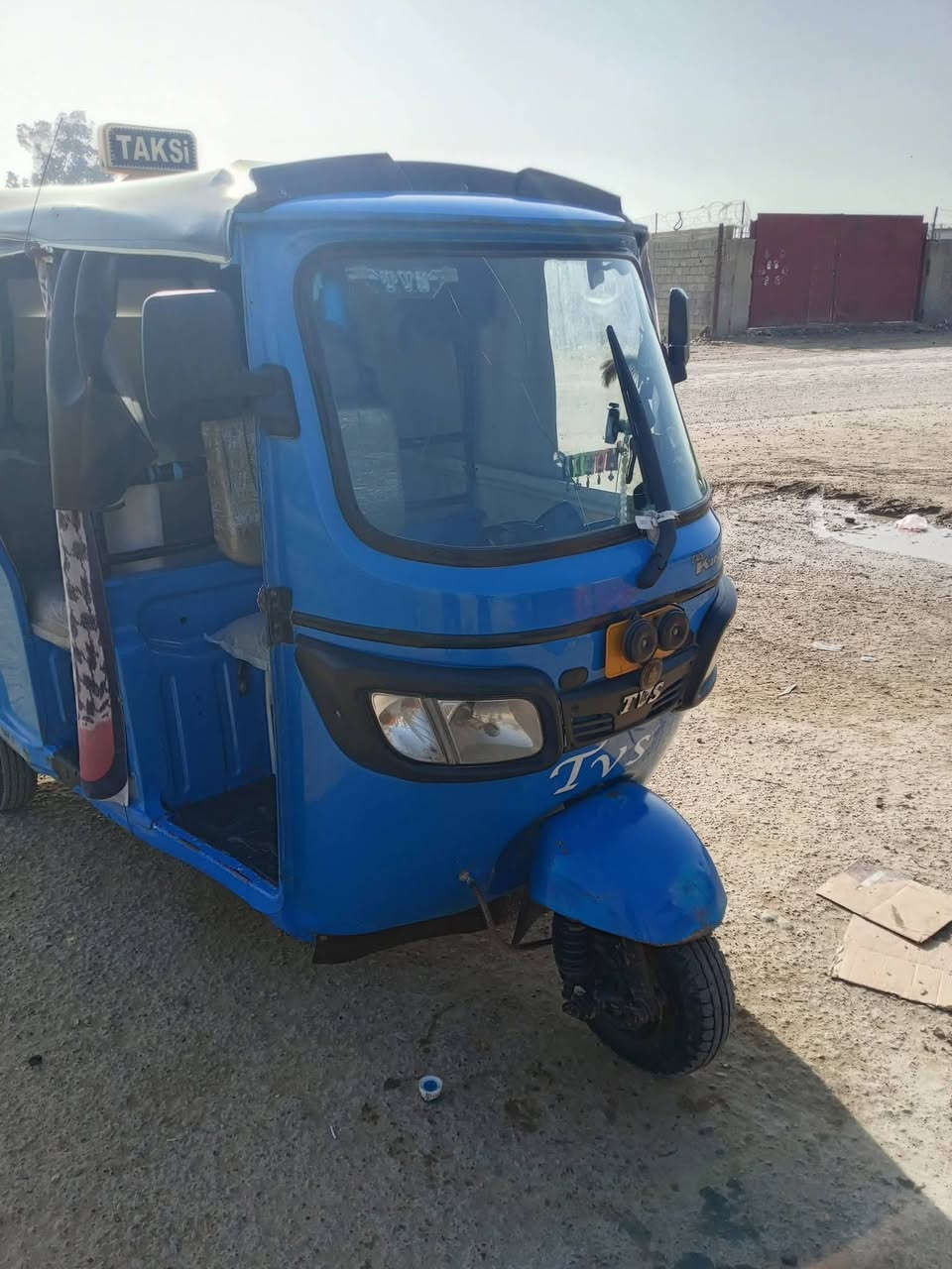 السلام عليكم تكتك موديل ١٩ شهر ١٢  أوراق كامله مكينه ما مفتوحه بس زنجيل مبدل تخم داير جديد بين معجون بصفه شويه سعرها ٥٫٥٠٠هذا رقم الموبايل بي واتساب ***********
