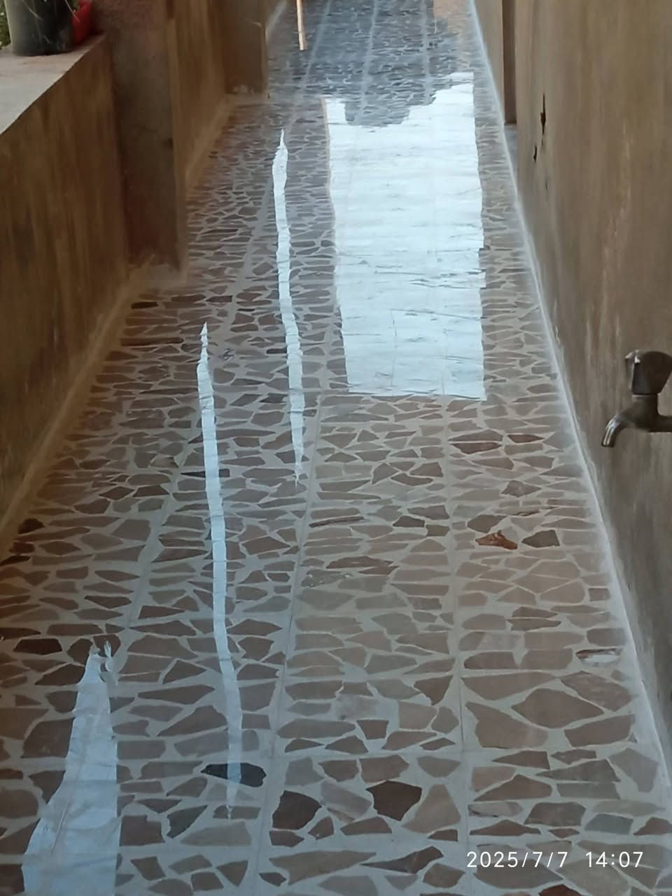 عملنا تحكم عليه من تشوف الجلايه تمشي عليه 👇⚙️

جلي موقعي كافة انواع الارضيات:-
1_مرمر.                                            
2-كرانيت
3-كاشي قديم وجديد
4-بورسلين 

اسعار مناسبه شغل درجة اولى يرضي الله كافة مناطق بغداد
الخاص موجود وارقامنا للاستفسار

***********
