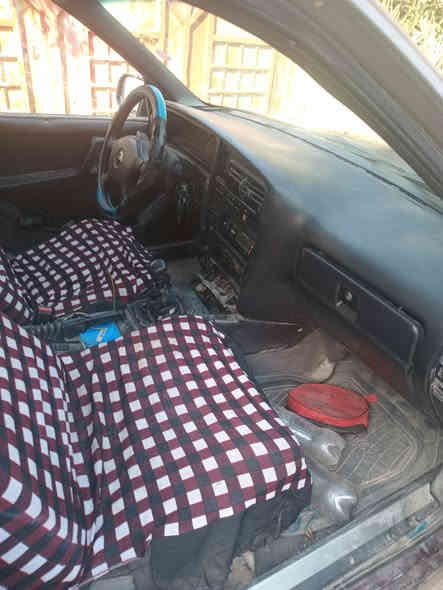 سلام عليكم اوبل اوميكا ستيشن موديل ٩١ محرك ٢٤٠٠ سياره بلاديه تحويل مباشر بيها صوت بل زنجيل سعرها ٢٠ورقه عنوان رمادي ٥كيلو ***********
