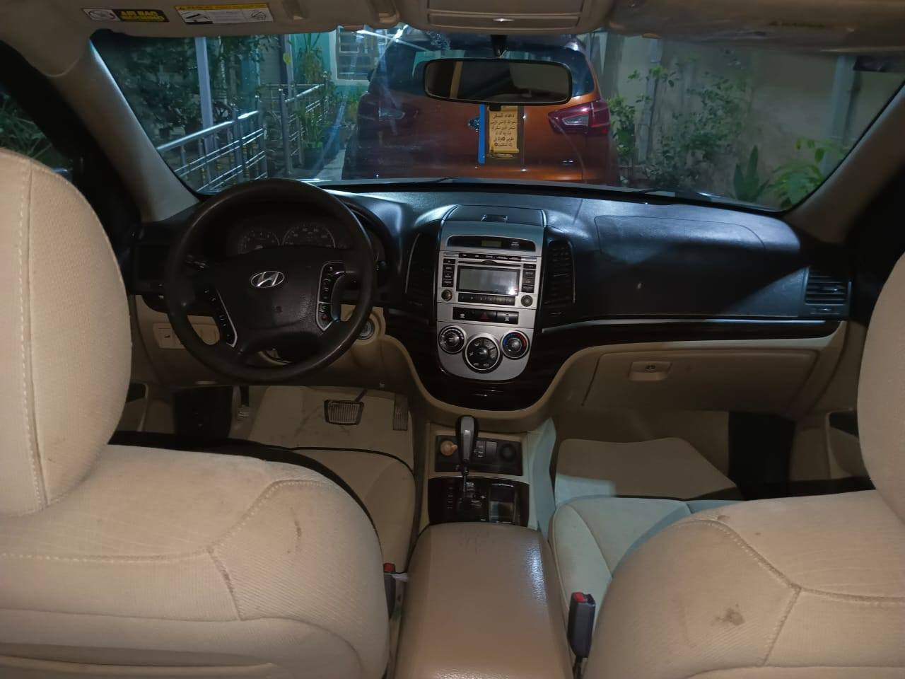 سياره سنتافي 2012
مكينه 2400 سلندر 4 وارد امريكي بسمنه رقم جديد بغداد تبريد تدفئه فول  مصفره كلشي جديد متعبك والسياره ضررها كدامكم وخير من الله مكينه كير واردها موضح بصوره بدون دواخل 
‎0771 579 1533
