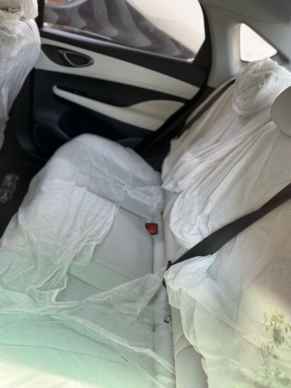 البيع بي واي دي
زيرو بعده ما مرقمه 
اخذته من باركود 
معرفه سيل ٥ غراضه والعده كله ما مفتوحه
تفاصيل اكثر ع رقم
***********
