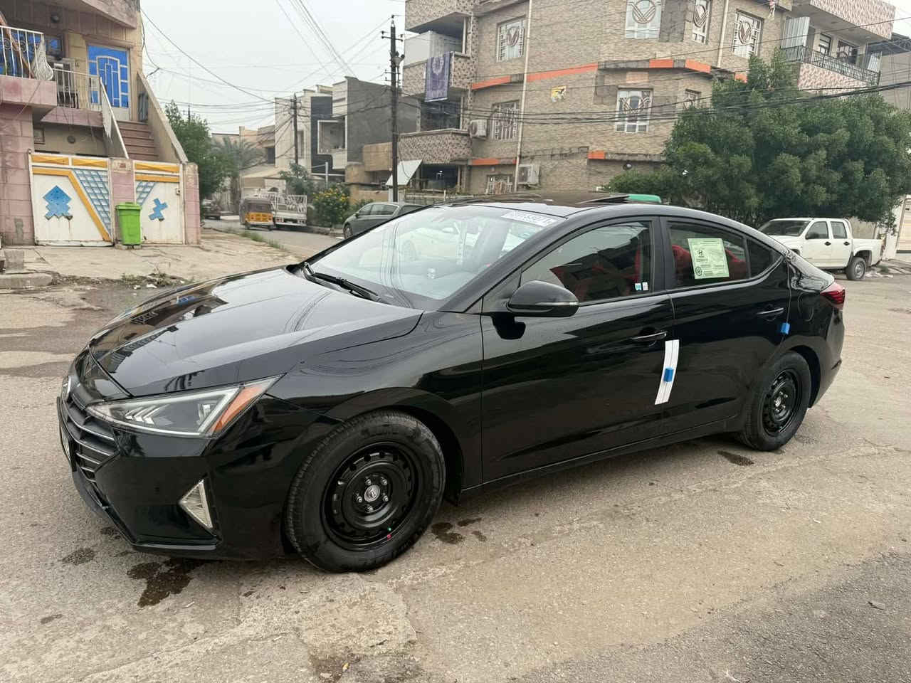 سلام عليكم النترا 2020 فول مواصفات فتحه بصمة ابواب شاشه كبيره تدعم كار بلي كامره دواره كشنات تدفئة رادار مثبت سرعه نضام توقف ذاتي ثلاث انضمه قياده تحكمات ستيرن حساس امامي خلفي اشاير بلمري مكينه 2000دوش كير At مكينه كفاله كفاله حداديه جديده سياره خير من الله ترايها البصره 
حادثها بنيد وخشم الجاملخ وكلير بل الجنطه ورقم سليمانيه وهزه وسنويه جديده سياره جاهزه من كلشي 
سعرها 132 بيها مجال عنوانها بغداد الجديده 
***********
