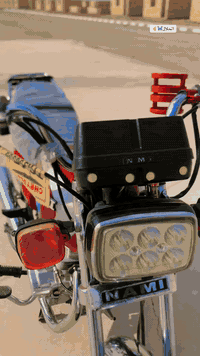 السلام عليكم 
دراجه اربعه كير للبيع 
دراجه شاصي 15 تعمير 23 محرك نامه شلامجه اصلي 
دراجه نضيفه مال جناي السعر750 وبيه مجال للطيبين 
مكان الكوت رقم الهاتف ***********
