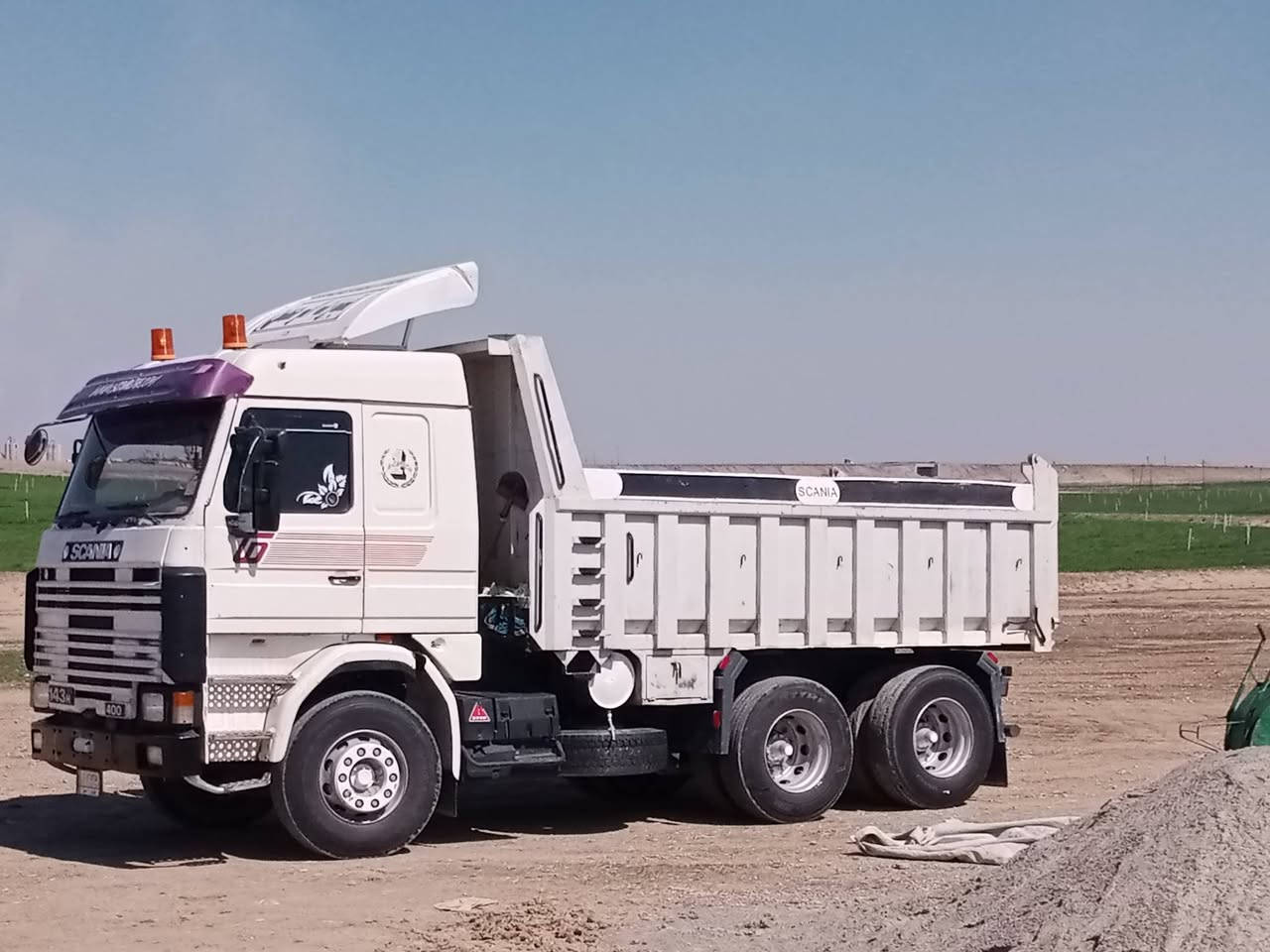 اسكانيه للبيع حجم 143 گير 900 بم كهرب بودي جديد حصت گاز رقم نينوى ألماني شرط التحويل المو شراي لا يتصل السعر 195 $ ***********
