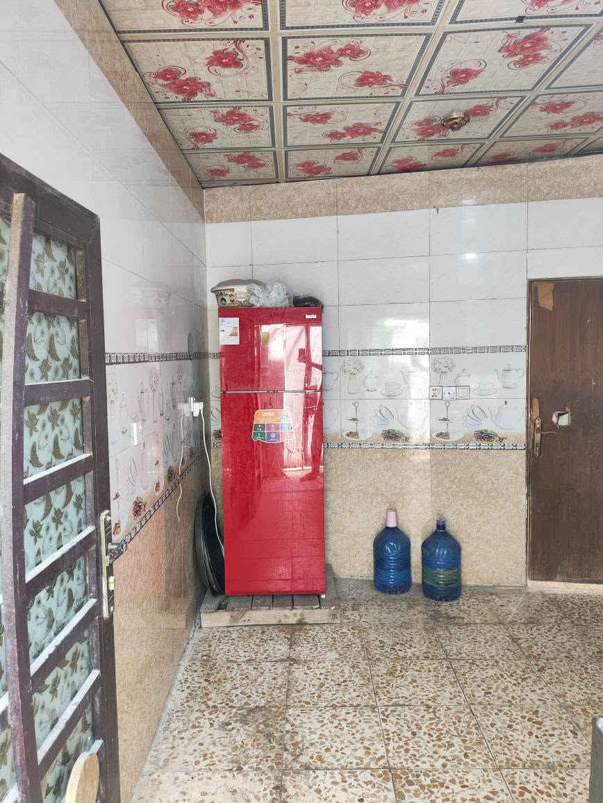 سلام عليكم مكلف بالنشر بيت للبيع في كربلاء حي الحجه يبعد عن الإمام كيلوين بيع مراوس يرهم بيت شويه اكبر منه المساحه 100متر مسلح صب بي غرفه وصاله ومطبخ وستقبال وحمامات داخليه وخارجيه يرهم حسينيه للزوار او سكن السعر 50مليون عقد 117مفوض بطابو مكاتبه وي ابو سند باقي التفاصيل أتصل ‏‪***********‬‏ كربلاء, العراق
